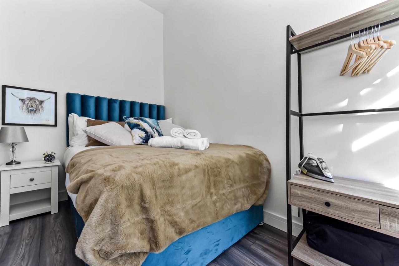 Comfy And Contemporary One Bedroom Flat